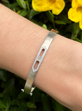 Penny Preville Openwork Diamond Hinged Bangle Bracelet 18k White Gold 6.5" BG898