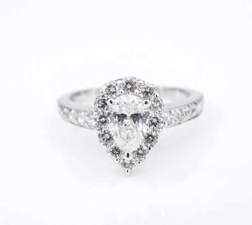 18k White Gold 1.75 carat Pear Cut Diamond Halo Engagement Ring Size 6 RG4093