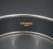 Des. Hermes Grand Apparate Platine Wide Bangle Horse Red Enamel Bracelet BS2793