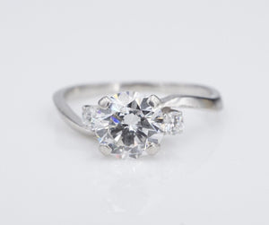 Platinum 1.3 carat 3 Stone Diamond Contour Engagement Ring Sz 5.75 Jabel RG4002