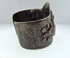 Vintage Mexico City J Vigueras Bracelet 1930s 925 Silver 2.5" Repousse BS139