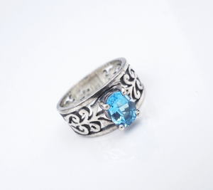 James Avery Adoree Band Ring Oval Blue Topaz Sterling Silver Size 6 RS3550