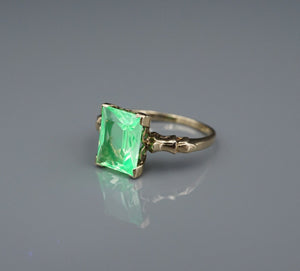 Rare Vintage Green Uranium Glass Solitaire Ring 10k Yellow Gold Size 7.5 RG4393