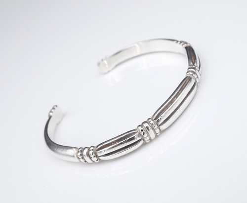 James Avery Thatch Cuff Bangle Bracelet Sterling Silver Retired 6.5