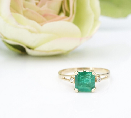 14k Emerald Diamond Ring Yellow Gold Vintage Petite Size 7.5 Solitaire RG4390