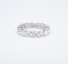 Harry Winston Diamond Eternity Band Ring Platinum 4 carat Size 7 4mm CO1167