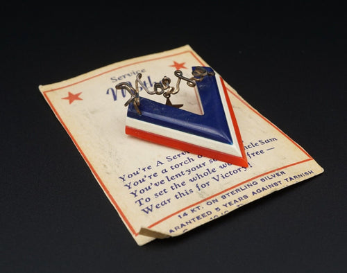 Sterling Tri-color Bakelite ‘V’ for Victory Pin Mother with Card WWII 1.5