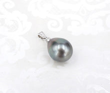 18k Tahitian Black Baroque Pearl Pendant w/ Diamond Bale 11mm PG1516