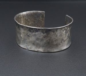 Rustic Vintage Navajo Sterling Silver Hammered Wide Cuff Bracelet 7" 40g BS2610