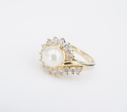 Vintage 14K Yellow Gold 7 mm Pearl & Diamond Cocktail Ring Size 7 Halo RG4062