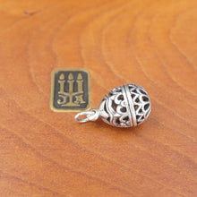 James Avery Fleur De Lis Easter Egg Charm 3D Sterling Silver Retired CHS1997