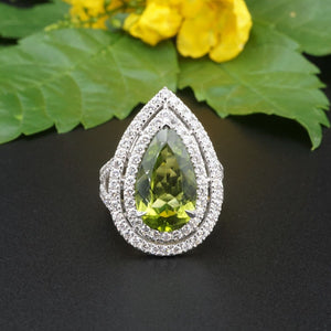 NWOT 14k White Gold Pear 6 carat Peridot Diamond Halo Cocktail Ring Size 7 CO912