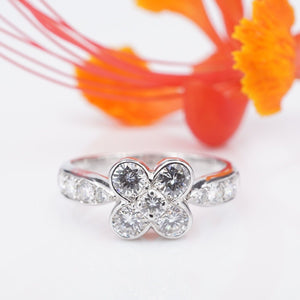 Van Cleef Arpels ARNO Diamond Clover Ring 18k White Gold VCA Size 5 RG4222