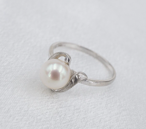 Vintage Mikimoto 7mm Pearl Ring 14k White Gold Solitaire Stackable Size 8 RG4107