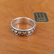 James Avery Eternity Hearts Band Ring Sterling Silver Size 4 Rare Retired RS3371