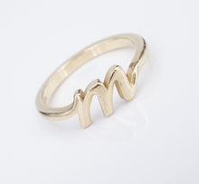 James Avery Script Initial Ring "M" 14k Yellow Gold Size 7.5 RG1835 RG4308