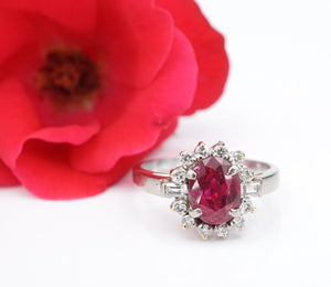 18k White Gold 2ctw Oval Ruby Diamond Halo Ring Size 7.25 RG4210