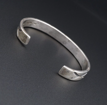 Navajo Cuff Bracelet Sterling Silver Nora Tahe Bill Artisan Stamped 7" BS2916