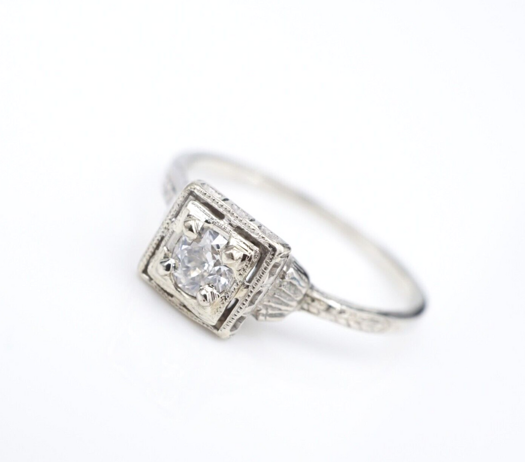 1930s 18k White Gold Old Euro Cut OEC Diamond Engagement Ring Size 8 RG4106