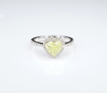 14k White Gold Greenish Yellow Heart 1 ctw Diamond Halo Ring Size 6.5 CO1048