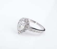 18k White Gold 1.75 carat Pear Cut Diamond Halo Engagement Ring Size 6 RG4093