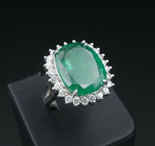 NWOT 14k White Gold 9 carat Natural Emerald Diamond Halo Ring Size 6.75 CO906