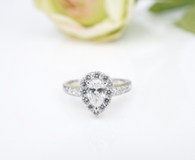 18k White Gold 1.75 carat Pear Cut Diamond Halo Engagement Ring Size 6 RG4093