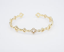 David Yurman Venetian Diamond Bracelet Quatrefoil Single Row Cuff 18k Gold BG930