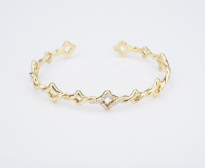 David Yurman Venetian Diamond Bracelet Quatrefoil Single Row Cuff 18k Gold BG930