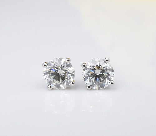 GIA Diamond Stud Earrings 2.6 carat Platinum RBC Natural K SI2 EG2110