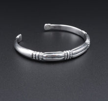 James Avery Thatch Cuff Bangle Bracelet Sterling Silver Retired 7" Medium BS2848
