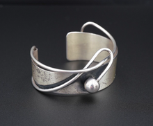 Sterling Silver Otto Robert Bade ORB Cuff Bracelet Modern Wavy 6.75" 20 BS2667