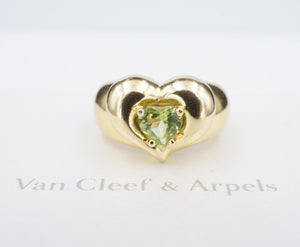 18k Van Cleef Arpels VCA Peridot Coeur Heart Ring Size 4.5 RG4254