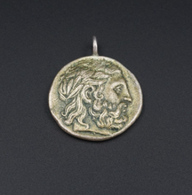 Ancient Coin Replica Pendant Alexander the Great Triumphant 1.2" PS1938