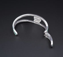 18k White Gold 4.5 carat Diamond Emerald Kick Cuff Bracelet 6.25" BG729