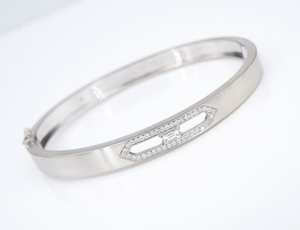 Penny Preville Openwork Diamond Hinged Bangle Bracelet 18k White Gold 6.5" BG898