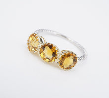 Vintage 14K 2-Tone White Yellow Gold Citrine 3 Stone Stacker Ring Sz 8.25 RG4130