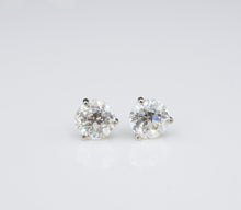 4 Carat VS2 Natural Diamond Stud Earrings GIA Certified CO1078