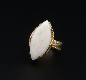 Vintage 14k Yellow Gold Natural Marquise Opal Cabochon Ring Size 5.75 RG3915