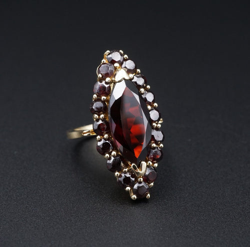 Vintage 14k Cocktail Ring Yellow Gold Garnet Marquise Halo Size 6 RG4300