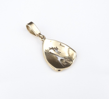 Vintage 9k Yellow Gold Enamel Giraffe Animal Africa Charm Pendant 1.3" PG1745