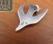 Retired James Avery Sterling Silver Descending Dove of Peace Pendant PS2084