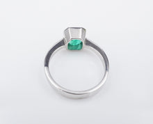 18k White Gold 1.2ct Colombian Emerald Solitaire Ring Bezel Set Size 6.5 RG4083