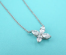 Tiffany Co Diamond Large Victoria Platinum Pendant Necklace 16" with Box NG1580