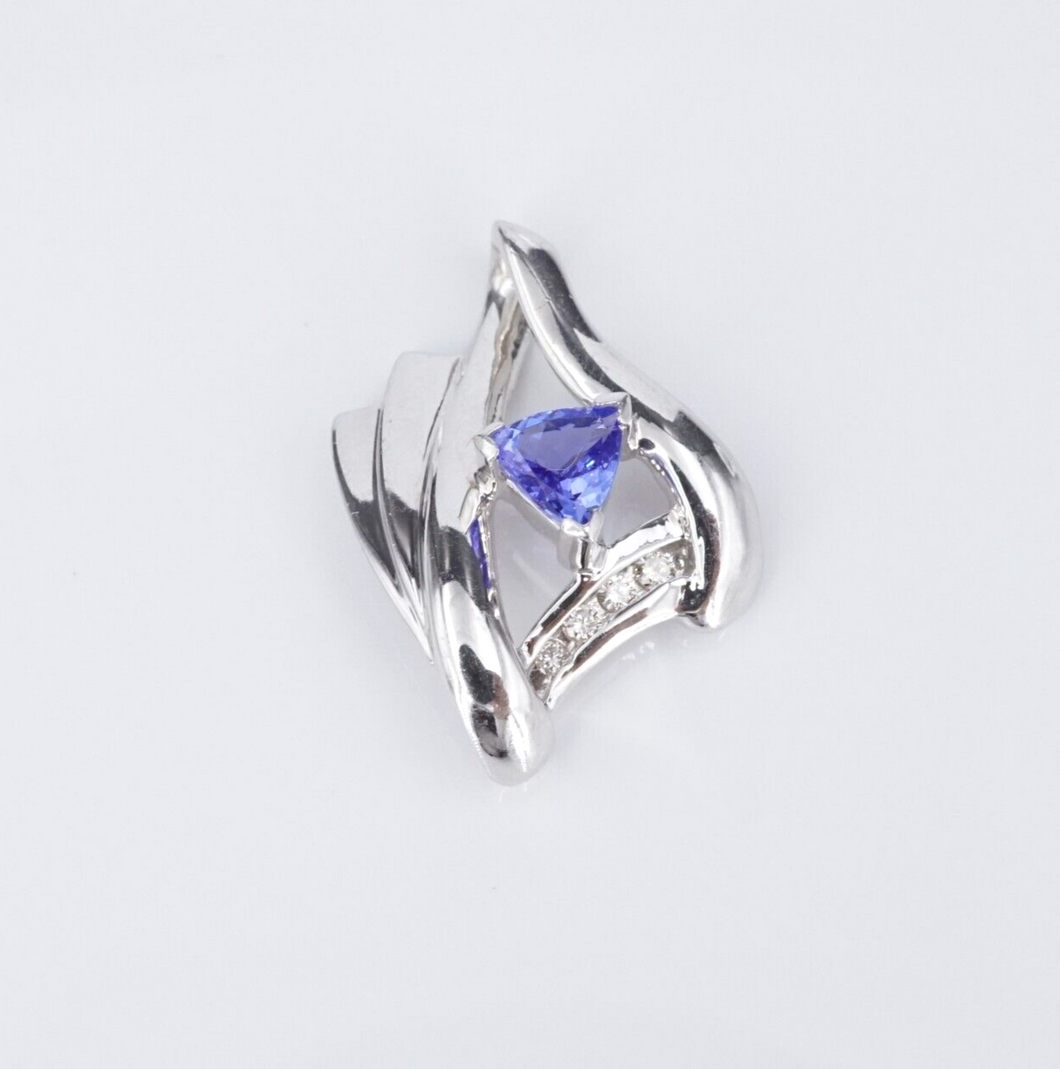 Levian 14k White Gold Tanzanite Diamond Pendant Trillion Vintage PG1896