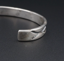 Navajo Cuff Bracelet Sterling Silver Nora Tahe Bill Artisan Stamped 7" BS2916