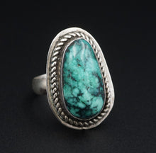 Artisan Navajo Sterling Silver Green Turquoise Ring Size 8 Signed RVT RS3425