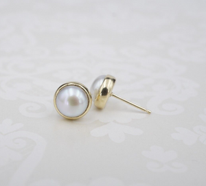 14k Yellow Gold Pearl Stud Earrings 6.5mm Button Bezel Set EG2416