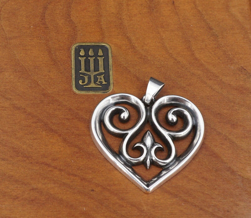James Avery French Heart Love Scroll Pendant Sterling Silver Retired PS2014