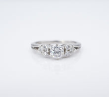 Vintage Platinum Diamond 3-Stone Engagement Ring Sizable RG4388